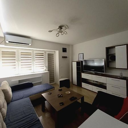 Skopje Contemporary Apartment מראה חיצוני תמונה