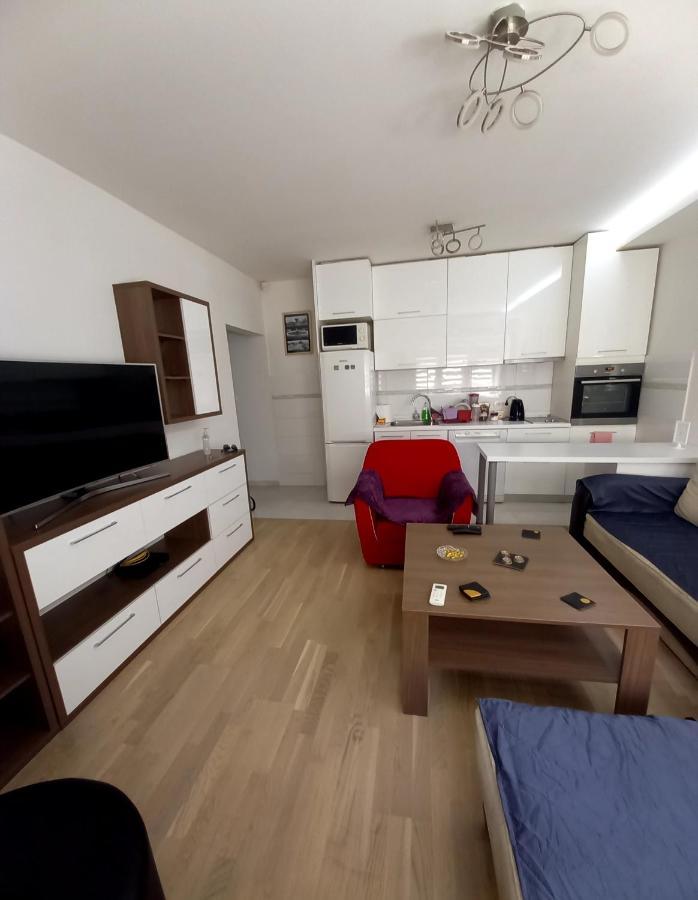 Skopje Contemporary Apartment מראה חיצוני תמונה
