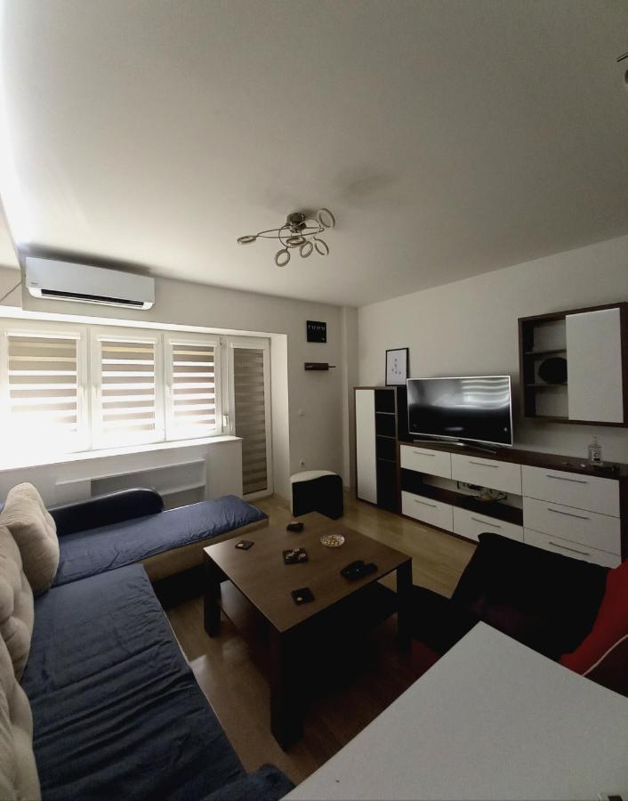 Skopje Contemporary Apartment מראה חיצוני תמונה